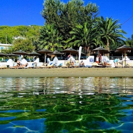 ζητειται μαγειρας η βοηθος μαγειρα