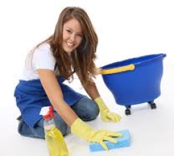 ΖΗΤΕΙΤΑΙ γυναίκα για την καθαριότητα 4 ενοικιαζόμενων διαμερισμάτων